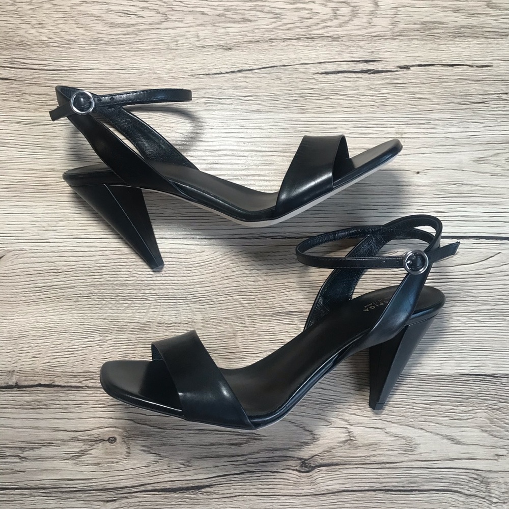 NEW Via Spiga Heels, size 8